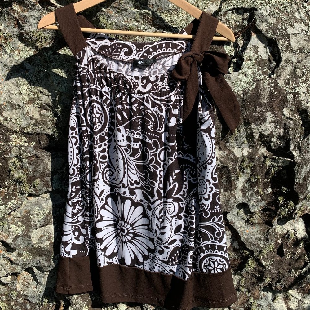 AB Studio Big Bow  brown/bl sleeveless blouse sz S